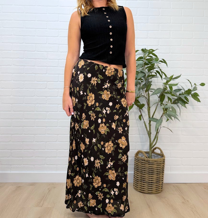 Floral Slip On Skirt