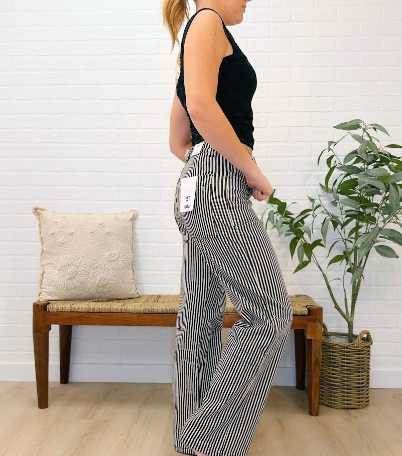 Hr Loose Fit Striped Denim