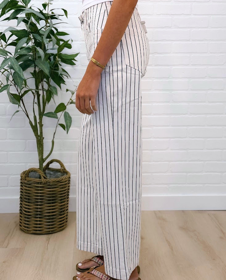 Hr Crop Patch Pocket Denim